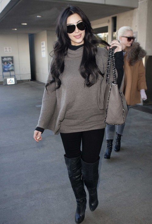 kim-kardashian-la-airport