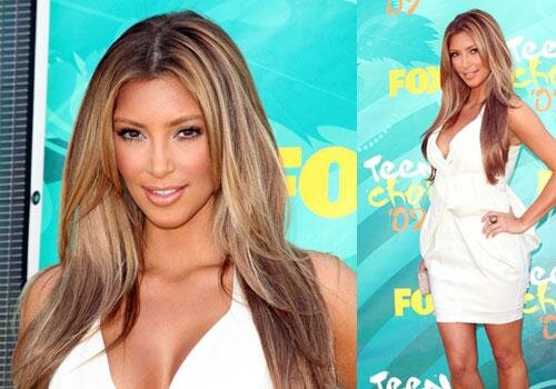 29e6fc7644f12d54 090809 kim k4 Kim Kardashian’s New Look at the Teen Choice Award