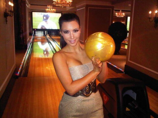 Kim Kardashian bowling babe!
